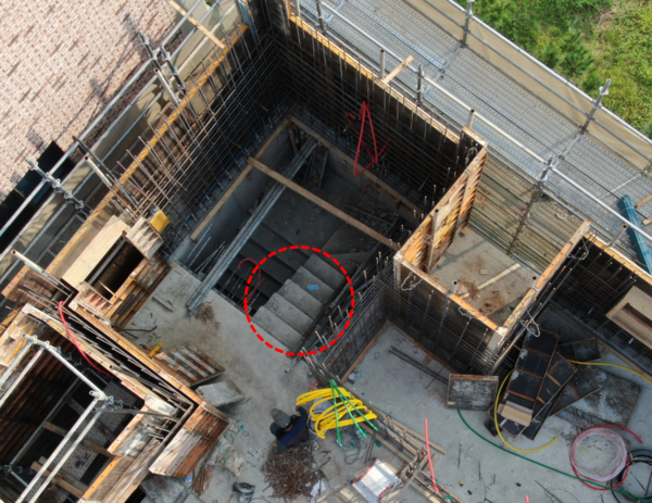 ⓒ드론 활용 안전난간 미설치 점검 사례/고용노동부 천안지청 자료제공