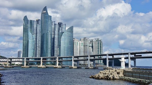 ⓒ해운대의 마린시티 전경/ 출처-리브레위키 이미지