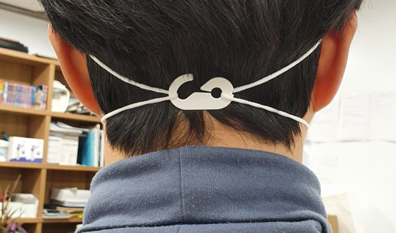 ⓒ머리끈 고리의 올바른 사용모습 /출처: 파이브택주식회사