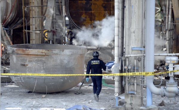 ⓒ지난 2월 11일 오전 여수 여천NCC 공장서 발생한 폭발 사고 (출처- 고용노동부)