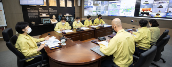 ⓒ 환경부 집중호우 피해 복구 회의 모습(출처:환경청)