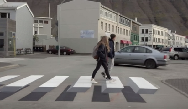 ⓒ3D 횡단보도 출처, https://www.insight.co.kr/news/124828