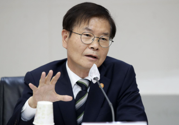 ⓒ올해 중 중대재해 감축 로드맵 제시를 밝힌 이정식 고용노동부 장관(출처:고용노동부)