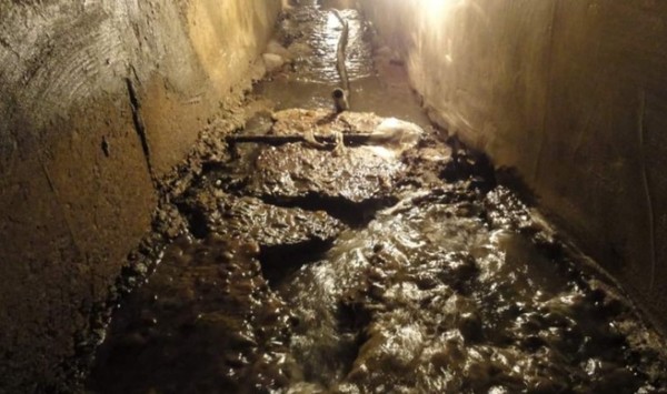 ⓒ종단경사가 급한 암거(BOX) 바닥이 침식된 전경/사진- 독자(최종오님) 제공