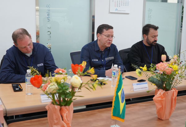 ⓒ마토 그로스 산업연맹(FIEMT)의 회장이자, 브라질 SESI 부회장을 맡고 있는 실비오 세자르 페레이라 랑겔(Silvio Cezar pereira rangel)이 인사말을 전하고 있다./사진- 세이프티퍼스트닷뉴스