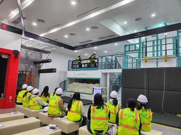 ⓒ건설보건협의회(CIHA, 회장 김나래)가 지난 10월 21일부터 22일까지 서울 대림동 현대건설 안전문화체험관에서 제2회 워크숍을 개최했다/ 사진- 건설보건협의회 제공