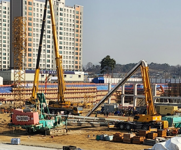 ⓒ당시 사고 현장 모습/출처- '타워크레인 건설장비 사고 및 기술정보' 네이버 카페