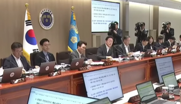 ⓒ이재명 대통령이 국무회의 모두발언에서 동일한 산재 사망사고 발생에 대해 강도높게 질타했다/사진- KTV