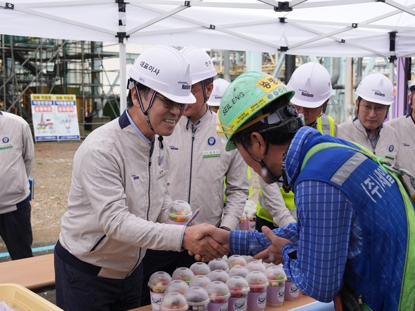 ⓒ 현대로템 이용배 사장의 빙수차 지원 / 사진 현대로템 제공